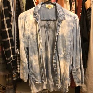 Stone wash jean button down